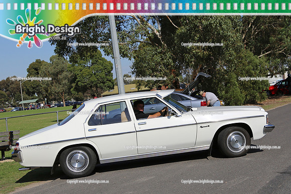 All Holden Day @  Dandeonong 7 April 2013  Bright Design (1376)  AER301