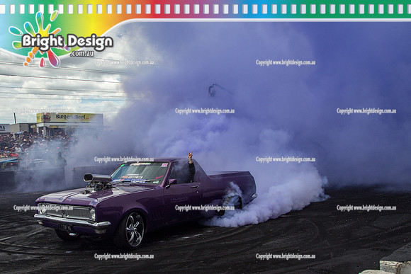 Summernats 28 Sunday 4 Jan 2015  BD  (8106)  1TUFHG BURNOUT