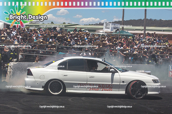 Summernats 28 Saturday 3 Jan 2015  BD (4632)  LIMITA BURNOUT