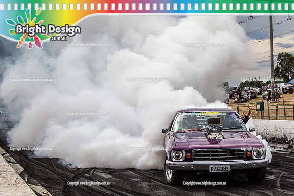 Summernats 28 Sunday 4 Jan 2015  BD  (8206)  RAG383 BURNOUT