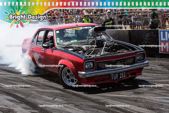 Summernats 28 Saturday 3 Jan 2015  BD (4669)  TUF253 BURNOUT