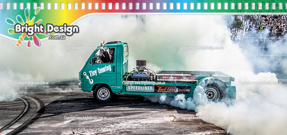 Summernats 34 Saturday 8 Jan 2022  BDMP7631  TINYTOWING BURNOUT