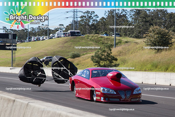 X-Champs @ Sydney Dragway SUN 4 May 2014  (6701)  SUPER STOCK #1 DARREN PARKER  CROWD