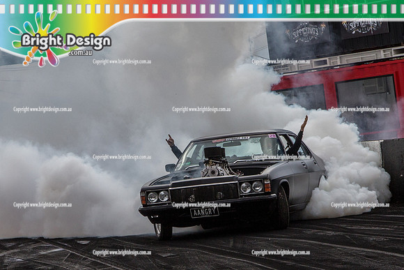 Summernats 28 Sunday 4 Jan 2015  BD  (8368)  AANGRY BURNOUT