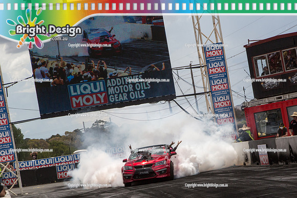 Summernats 28 Sunday 4 Jan 2015  BD  (8032)  STRUGLIN BURNOUT
