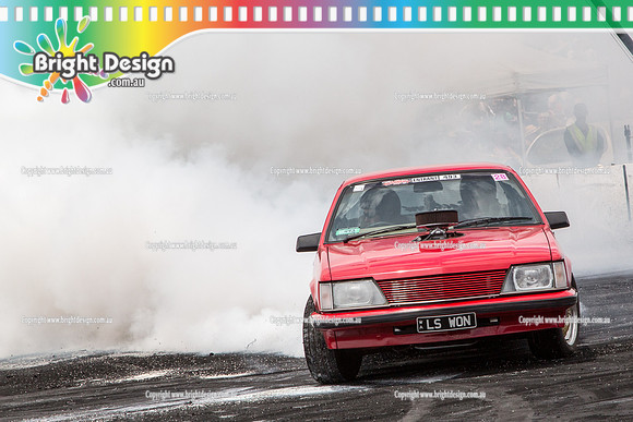 Summernats 28 Sunday 4 Jan 2015  BD  (7838)  LSWON BURNOUT