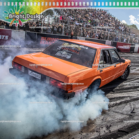 Summernats 34 Saturday 8 Jan 2022  BDMP7103  4DH8RS BURNOUT