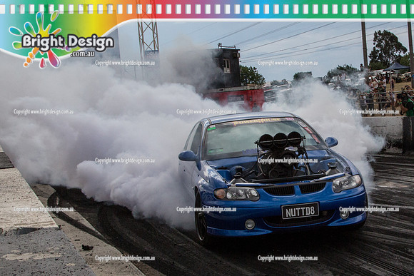 Summernats 28 Sunday 4 Jan 2015  BD  (8406)  NUTTD8 BURNOUT