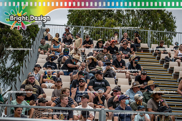 Summernats 34 Friday 7 Jan 2022  BDMP3364  CROWD BURNOUT PAD