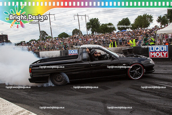 Summernats 28 Sunday 4 Jan 2015  BD  (7761)  GHETTO BURNOUT