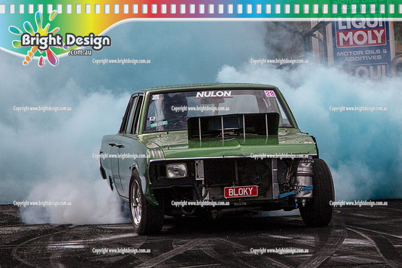 Summernats 28 Sunday 4 Jan 2015  BD  (8264)  BLOKY BURNOUT