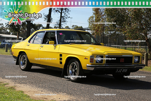 All Holden Day @  Dandeonong 7 April 2013  Bright Design (1360)  IJZ858