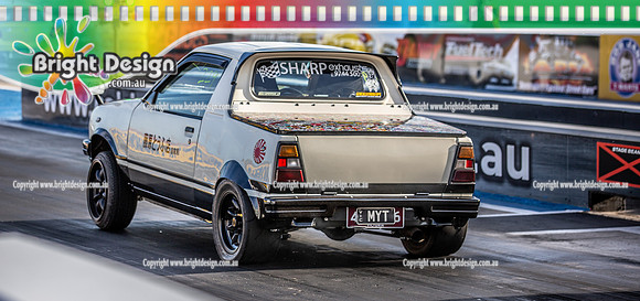 Fast Friday @ Calder Park Drag Racing Friday 18 November 2022  (137191)-2  4339H6  MYT CAMERON