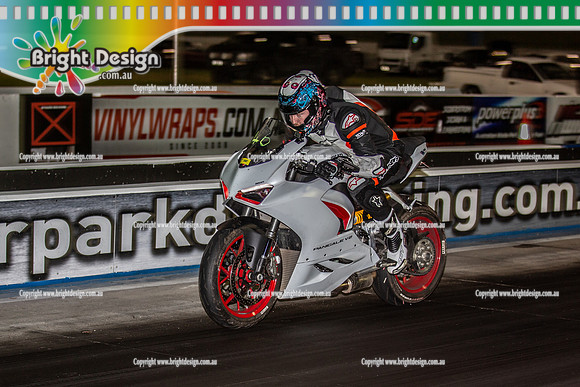 Fast Friday @ Calder Park Drag Racing Friday 18 November 2022  (137944)  BIKE 2N3FL