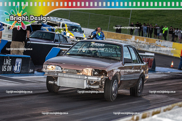 Fast Friday @ Calder Park Drag Racing Friday 18 November 2022  (137789)  IYKYK VL
