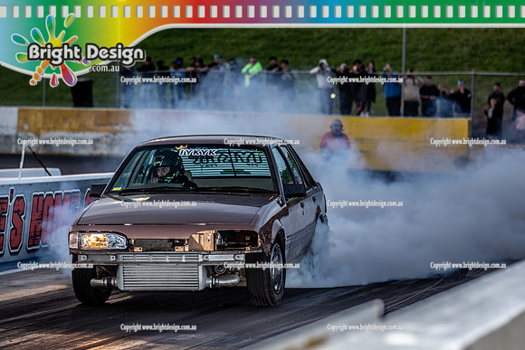 Fast Friday @ Calder Park Drag Racing Friday 18 November 2022  (137786)  IYKYK VL