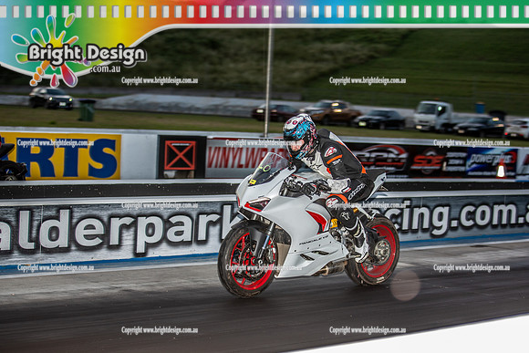 Fast Friday @ Calder Park Drag Racing Friday 18 November 2022  (137777)  BIKE  2N3FL
