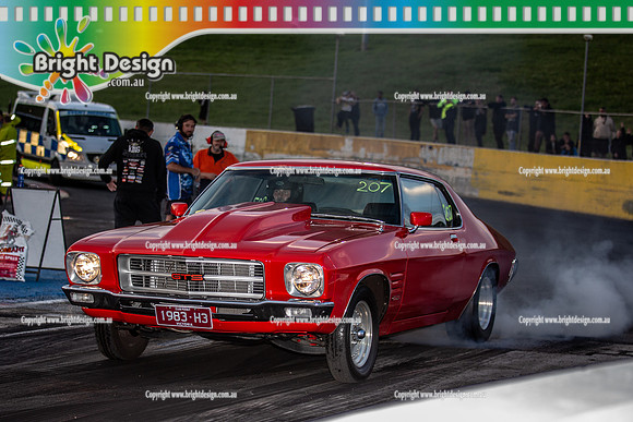 Fast Friday @ Calder Park Drag Racing Friday 18 November 2022  (137759)  1983H3 RED HQ