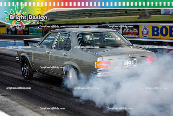 Fast Friday @ Calder Park Drag Racing Friday 18 November 2022  (137755)  DOGLX MICHAEL VLASAKAKIS VEE  1637