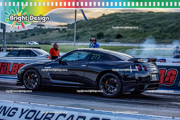 Fast Friday @ Calder Park Drag Racing Friday 18 November 2022  (137689)  ZENR35