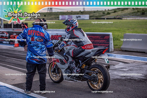 Fast Friday @ Calder Park Drag Racing Friday 18 November 2022  (137617)  BIKE 2U5IU