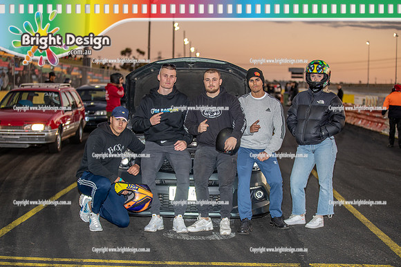 Roll Racing @ Calder Park Drag Racing Friday 16 December 2022  (140885)  1VX4oB crew