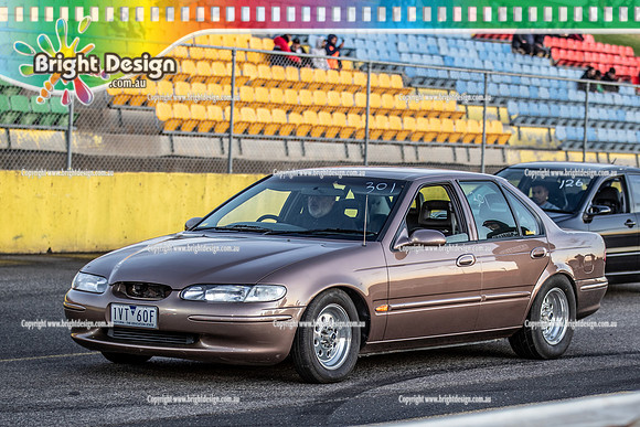 Roll Racing @ Calder Park Drag Racing Friday 16 December 2022  (140774)  1VT6oF