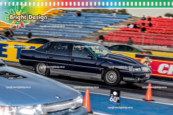 Roll Racing @ Calder Park Drag Racing Friday 16 December 2022  (140643)  1QB6EE