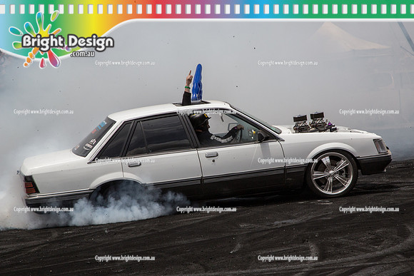 Summernats 28 Sunday 4 Jan 2015  BD  (7869)  CEMBLO BURNOUT