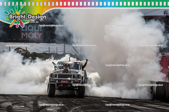 Summernats 28 Sunday 4 Jan 2015  BD  (7971)  BLWNLUX BURNOUT