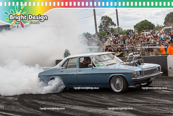 Summernats 28 Sunday 4 Jan 2015  BD  (8138)  GMHAZD BURNOUT