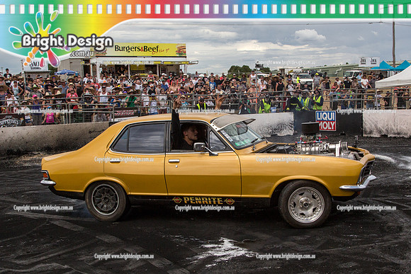 Summernats 28 Sunday 4 Jan 2015  BD  (8257)  BLO202 BURNOUT
