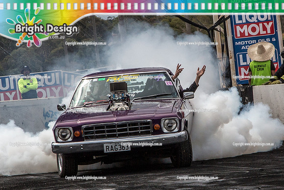 Summernats 28 Sunday 4 Jan 2015  BD  (8201)  RAG383 BURNOUT
