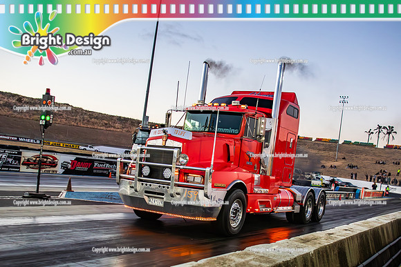 AAAAA Fast Friday @ Calder Park Drag Racing 16 January 2026 (186597) NZV124 TRUCK