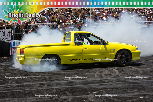 Summernats 28 Saturday 3 Jan 2015  BD (4644)  BAGMUP BURNOUT