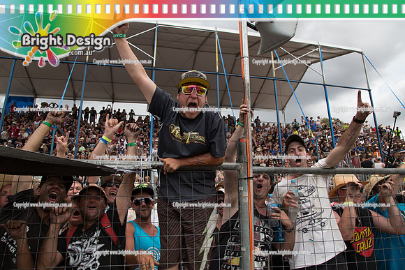 Summernats 28 Sunday 4 Jan 2015  BD  (8076)  STRUGLIN BURNOUT