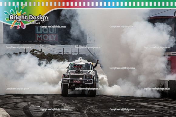 Summernats 28 Sunday 4 Jan 2015  BD  (7970)  BLWNLUX BURNOUT