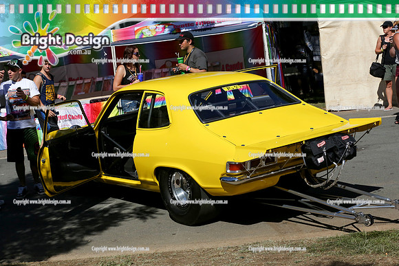 Summernats 26 - SUN 6 Jan 2013 Bright Design (1058)  2WIZAS
