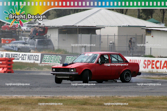 PMC 6 @ Winton Sept 2011 Bright Design (1055)