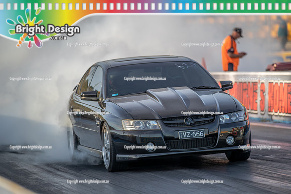 Fast Friday & Roll Racing @ Calder Park Drag Racing 29 November 2024 (173426) VZ666