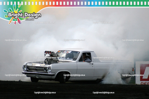 PMC 6 @ Winton Sept 2011 Bright Design (1161)