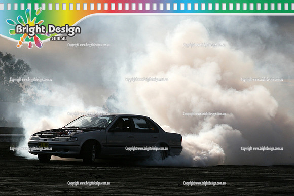 PMC 6 @ Winton Sept 2011 Bright Design (1116)