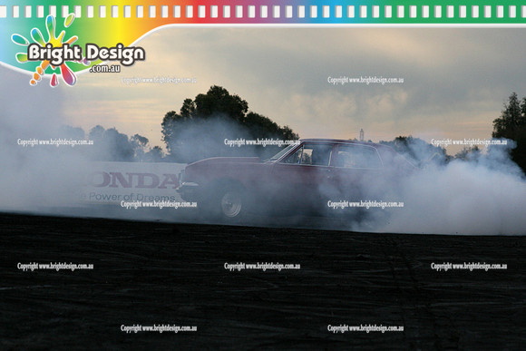 PMC 6 @ Winton Sept 2011 Bright Design (1126)