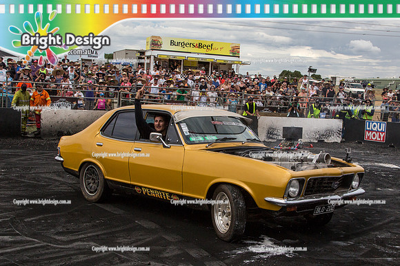 Summernats 28 Sunday 4 Jan 2015  BD  (8256)  BLO202 BURNOUT