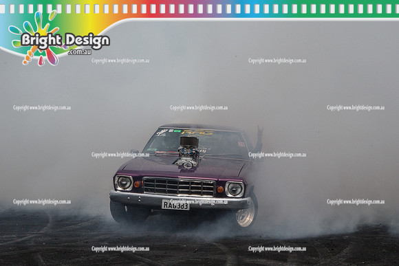 Summernats 28 Sunday 4 Jan 2015  BD  (8211)  RAG383 BURNOUT