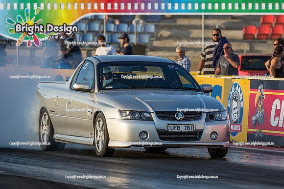 Fast Friday @ Calder Park Drag Racing  FRIDAY 10 Feb 2017   (77038)  UFB781
