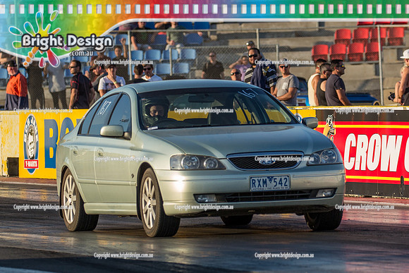 Fast Friday @ Calder Park Drag Racing  FRIDAY 10 Feb 2017   (76970)  RXM542
