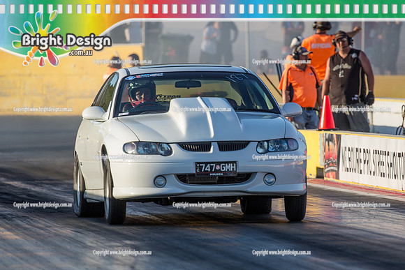 Fast Friday @ Calder Park Drag Racing  FRIDAY 10 Feb 2017   (76881)  747GMH