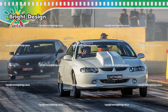 Fast Friday @ Calder Park Drag Racing  FRIDAY 10 Feb 2017   (76880)  747GMH  HRTATK