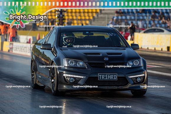 Fast Friday @ Calder Park Drag Racing  FRIDAY 10 Feb 2017   (76779)  TR1HRD